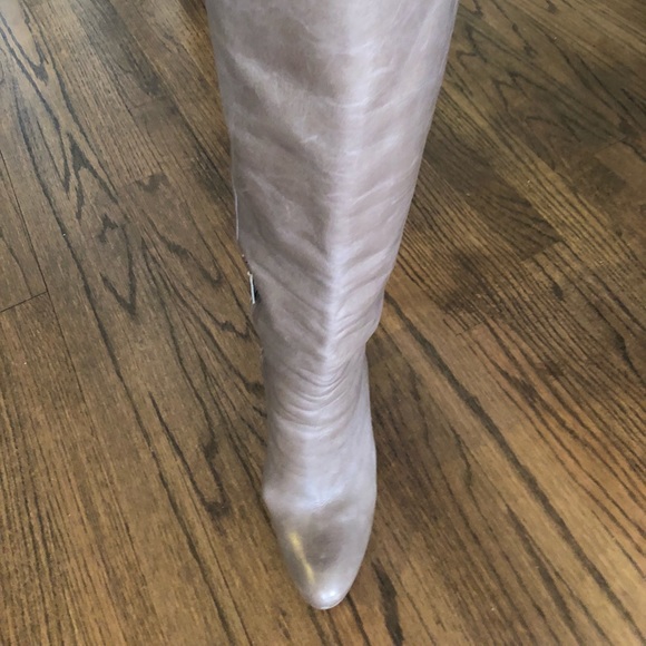 Prada boots - Picture 11 of 12